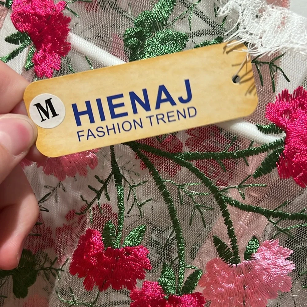 Elegant Floral Embroidered Dress - Pink - Picture 4 of 6